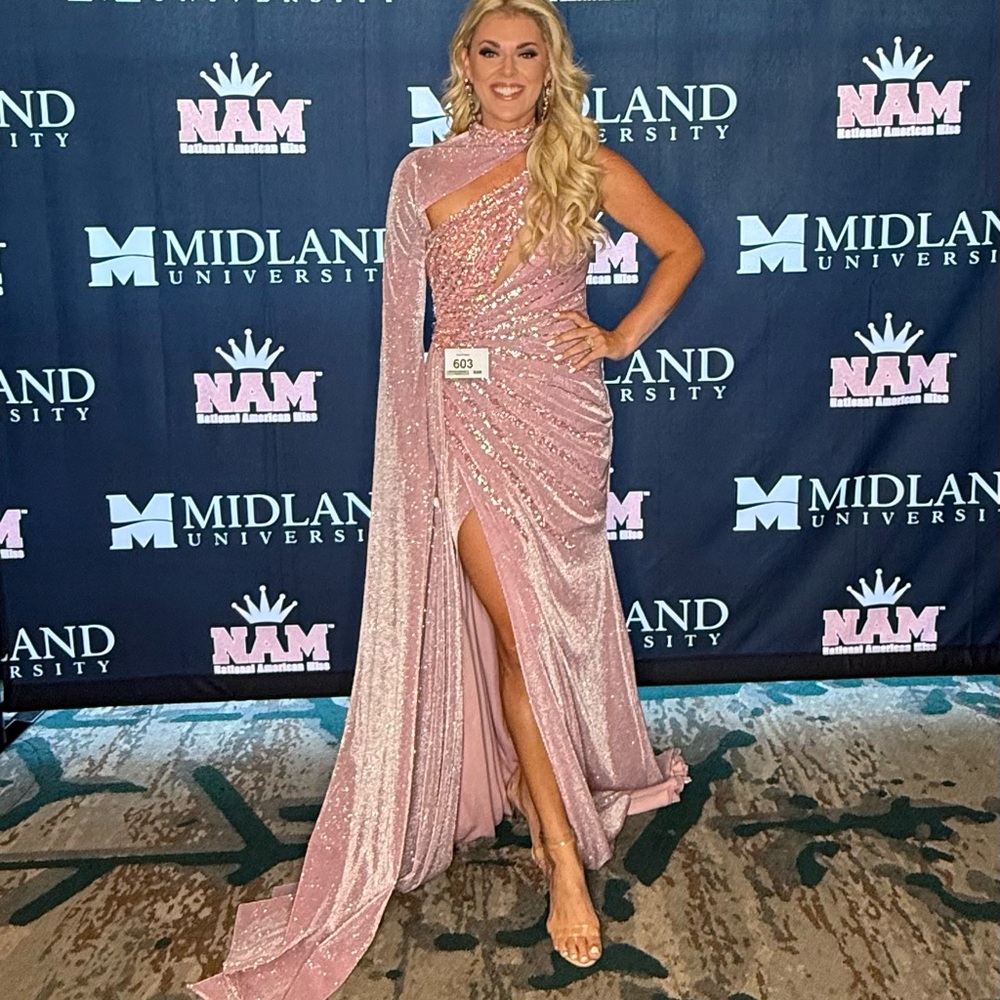 Elegant Pink Sequin Gown